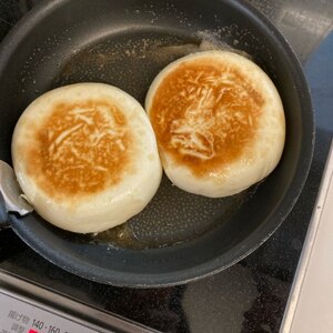 市販の肉まんで　焼き肉まん